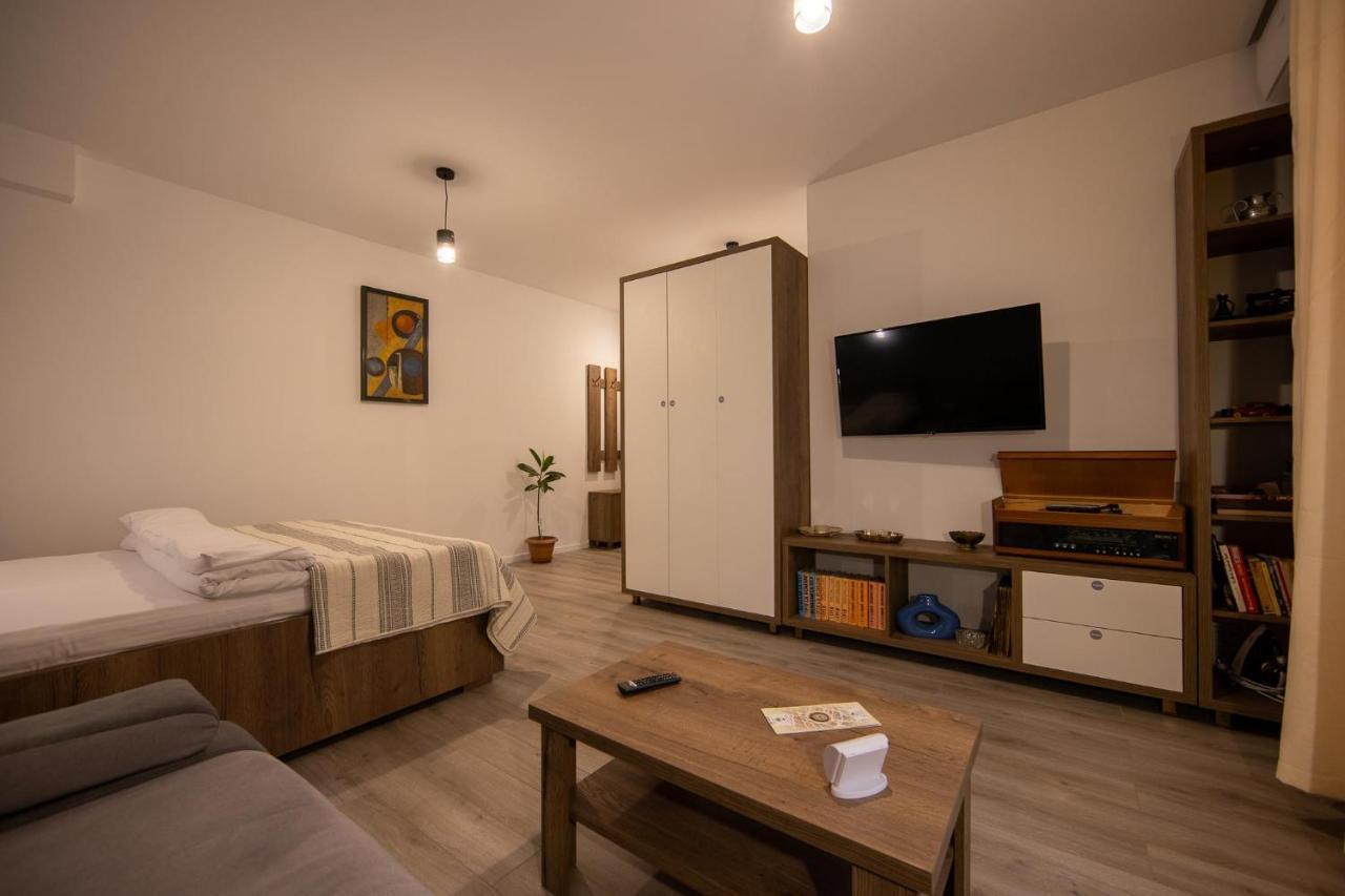 Central Place Apartment Timisoara 2 ภายนอก รูปภาพ